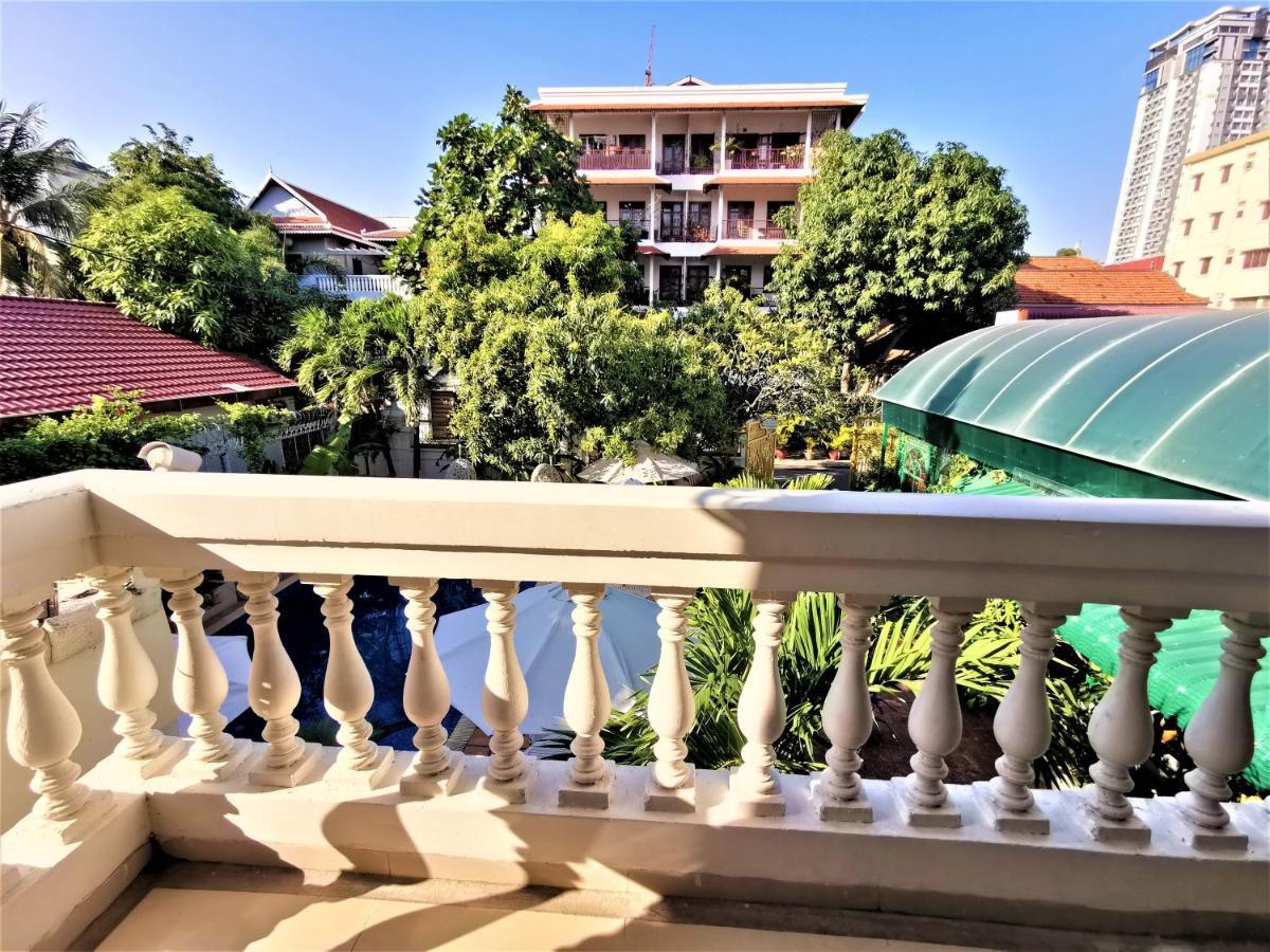 Villa Paradiso Phnom Penh Exterior photo